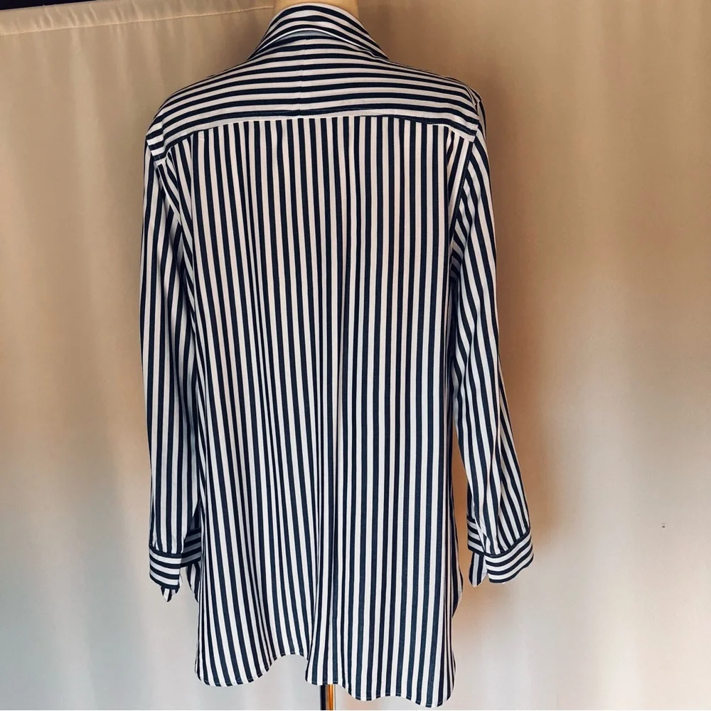 J. CREW TOP SIZE Large - Picture 5 of 7